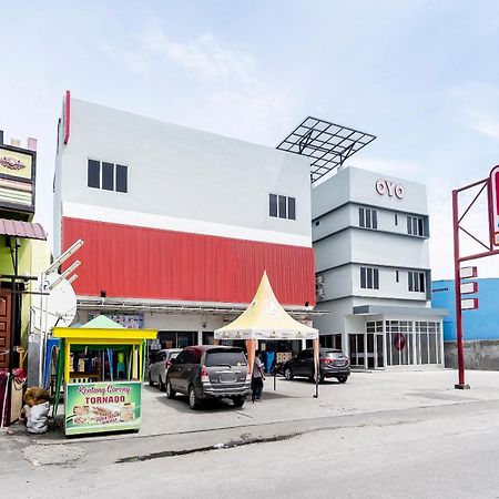 ホテル Oyo 360 マンアン レジデンス メダン エクステリア 写真