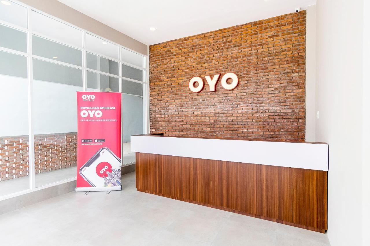 ホテル Oyo 360 マンアン レジデンス メダン エクステリア 写真