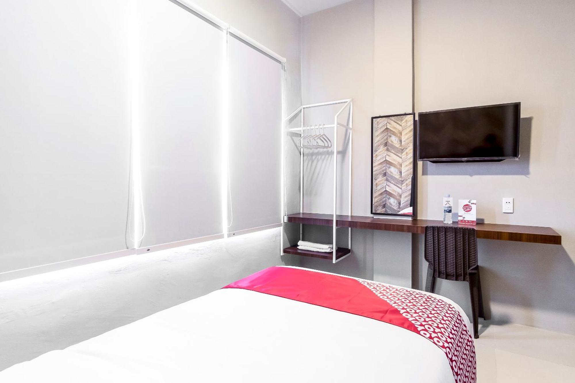 ホテル Oyo 360 マンアン レジデンス メダン エクステリア 写真